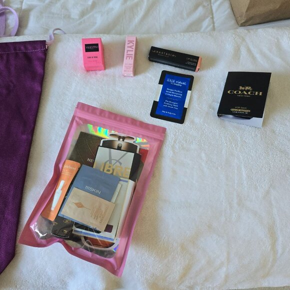 Nordstrom Beaute Holiday Set Tote w/ Kors Valentino Guerlain Mind Games + more - Picture 4 of 4